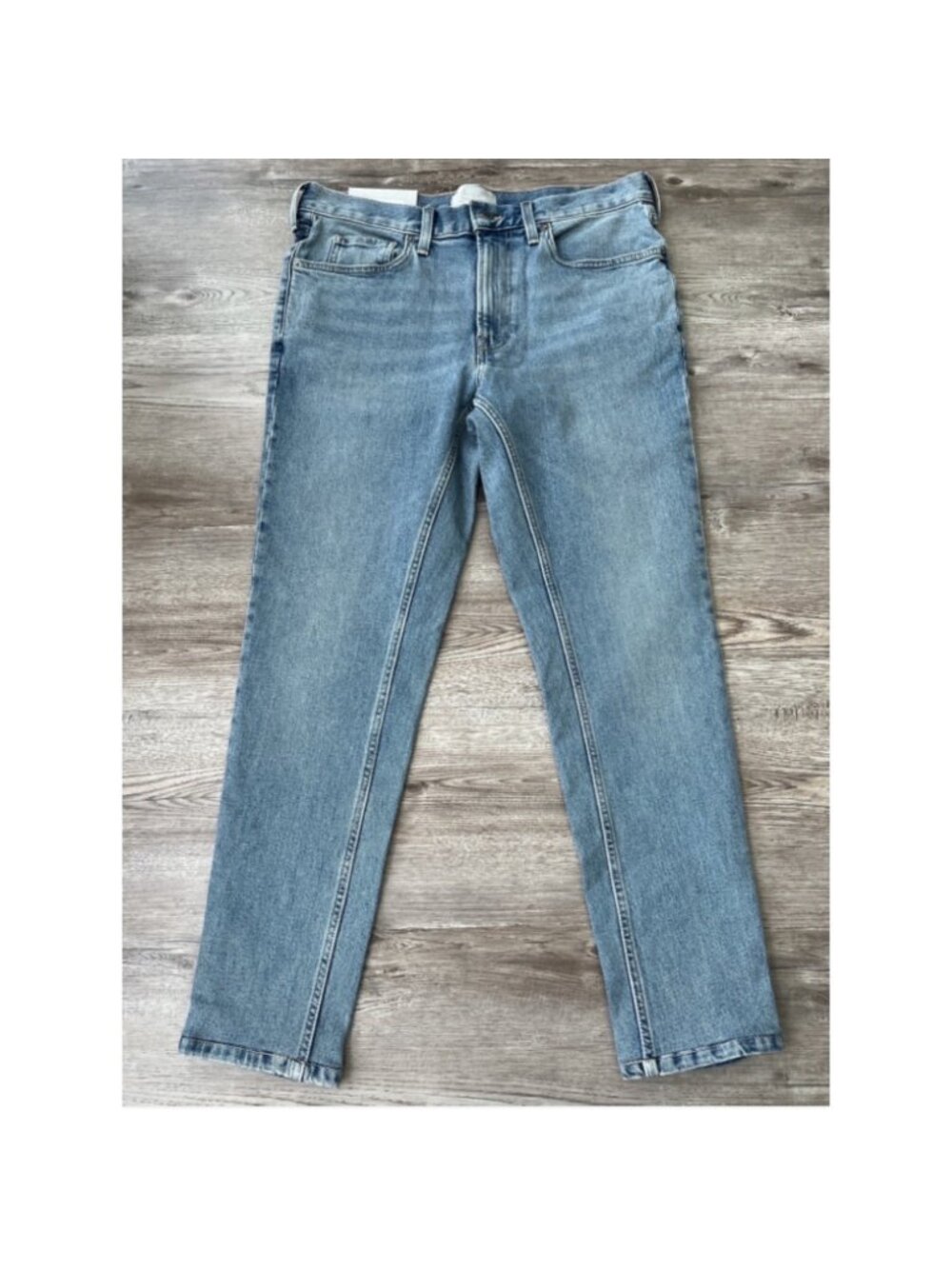 Everlane‎ Organic Cotton Slim Fit Jeans Mens 32x28 Light Wash Blue NWT